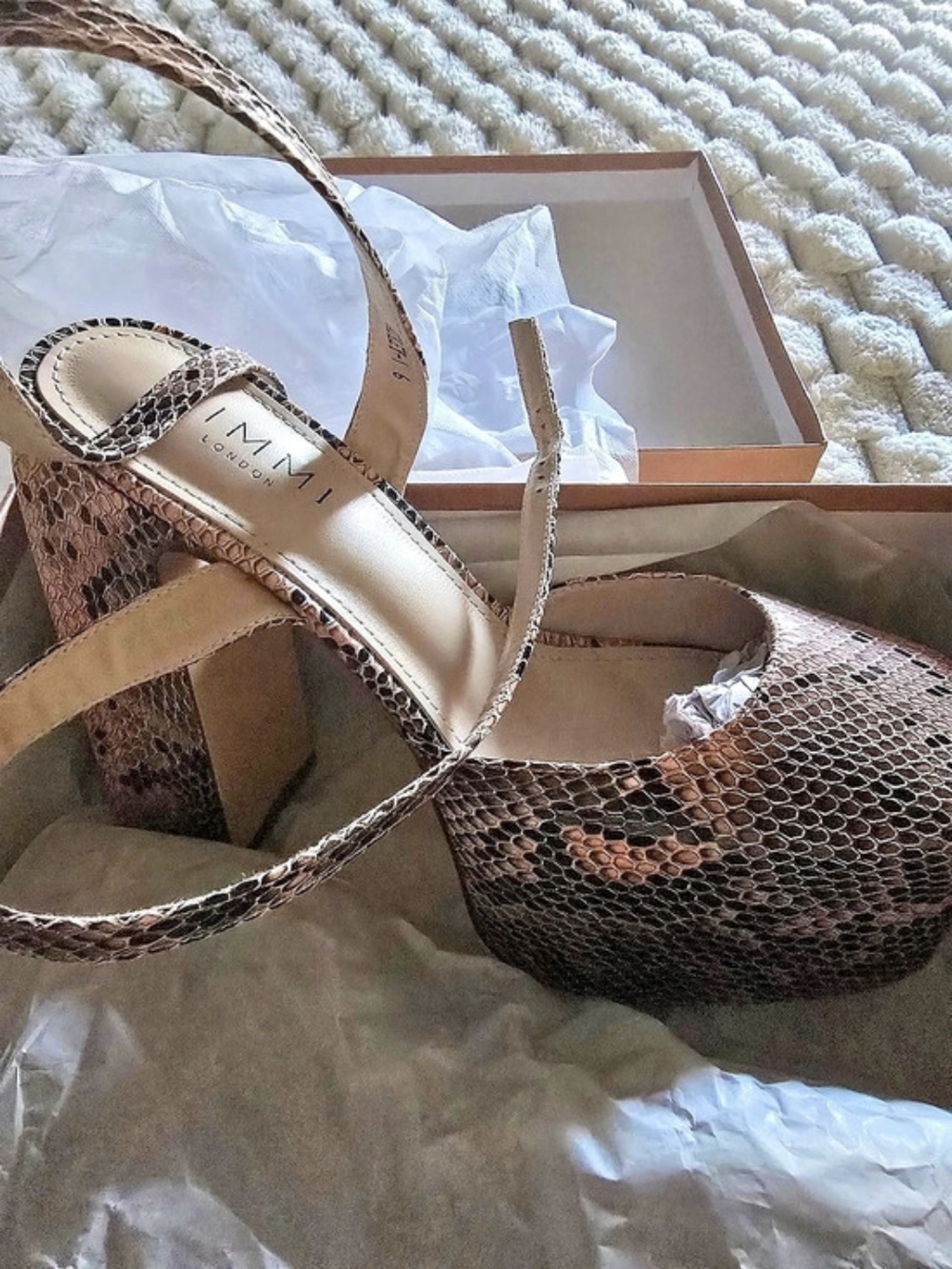 SIMMI London Adley Pink Snake Heels EU 38 Like New